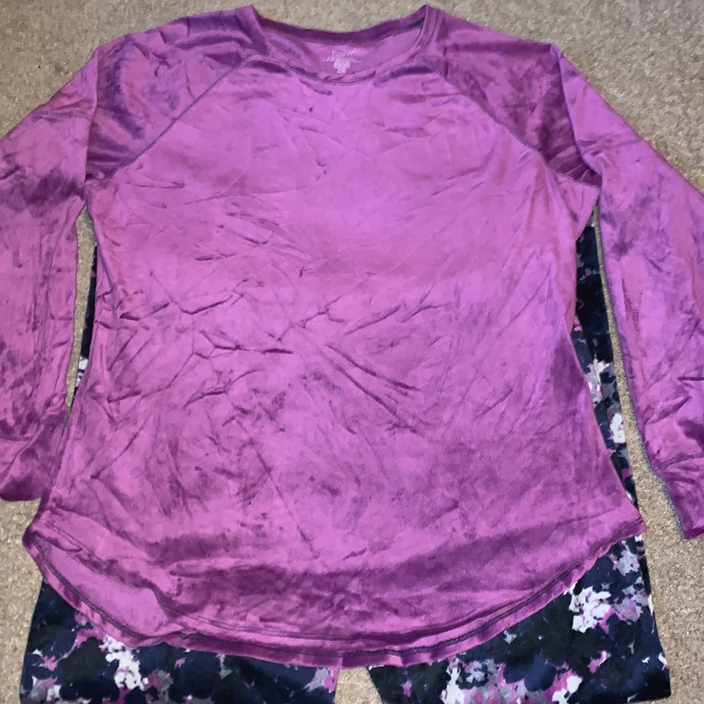 - Climate Right Womens XL purple suede pajamas set